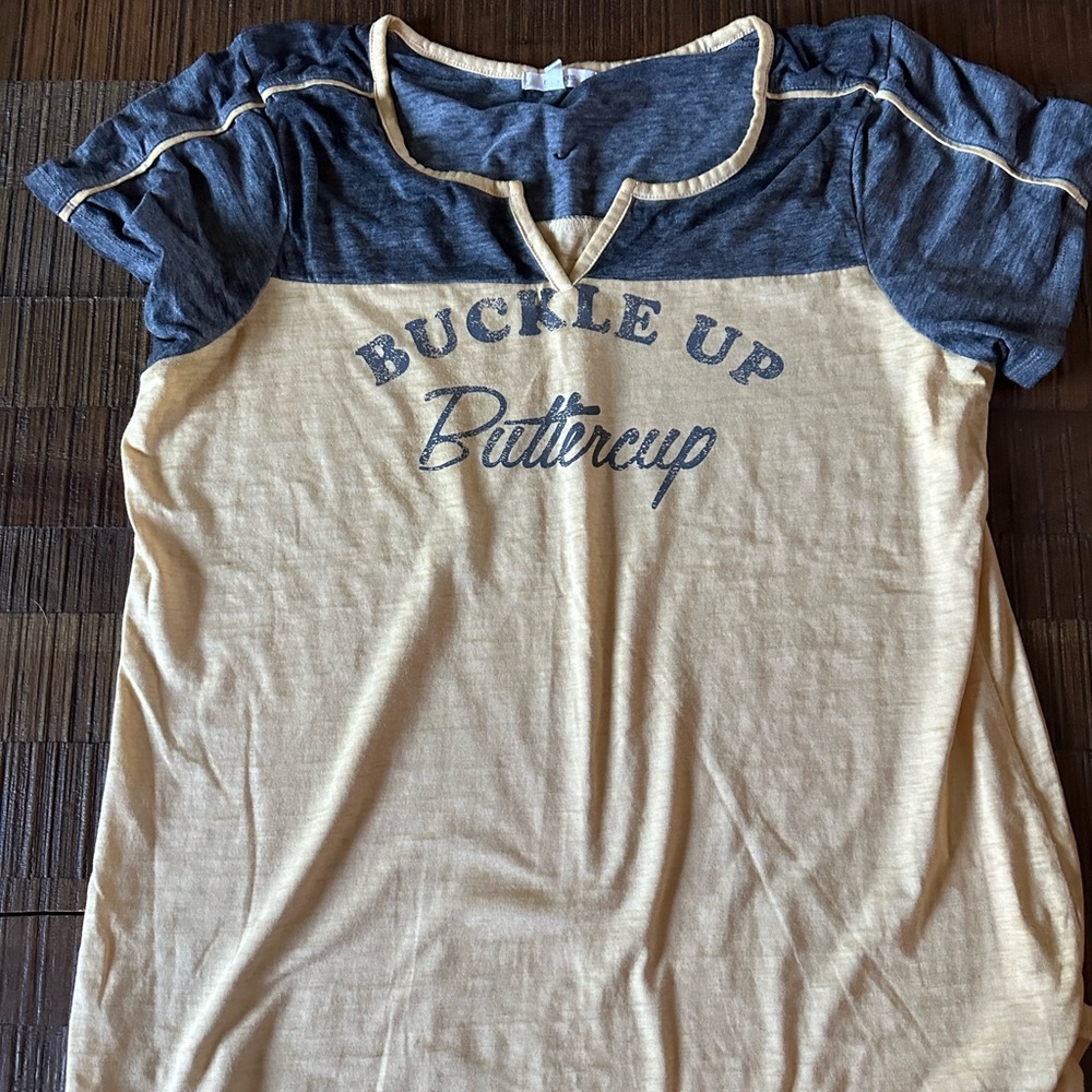 Maurice’s Extra Large Tshirt…yellow and gray in color…almost new…worn twice